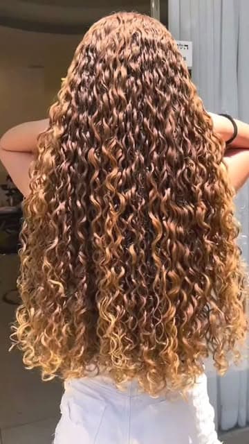 فر دائم — نمونه‌کار Fer Curly